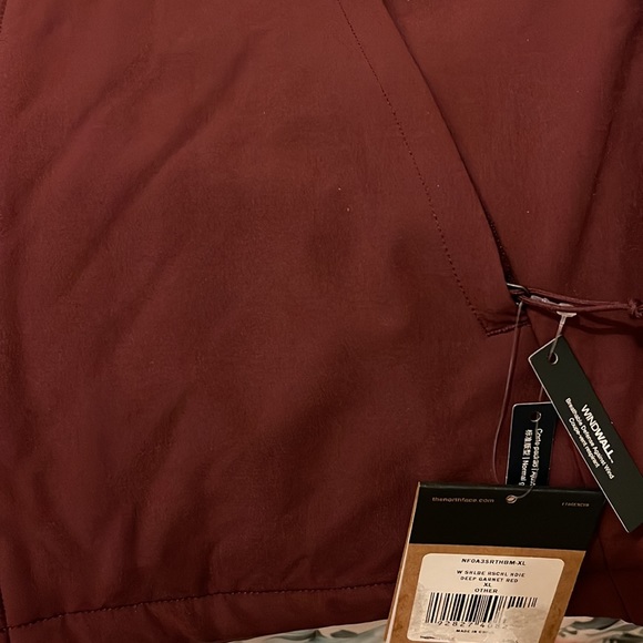 The North Face jacket size XL - Picture 5 of 9
